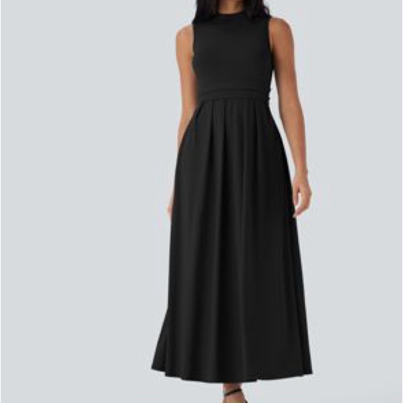 Haani Dresses & Skirts - Haani Elegant Black Maxi Dress
